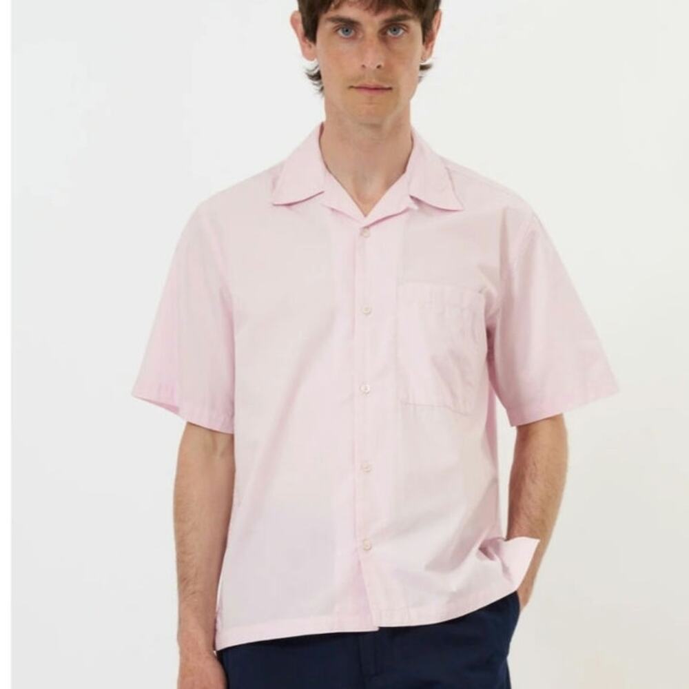 Universal Works Men's Size Large 
Pale Pink Broadcloth Camp Shirt